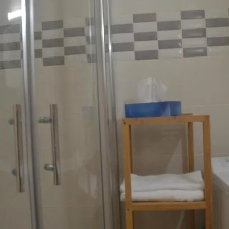 Fréjus, 2 Pièces, 4 Personnes - Fr-1-226a-61 *